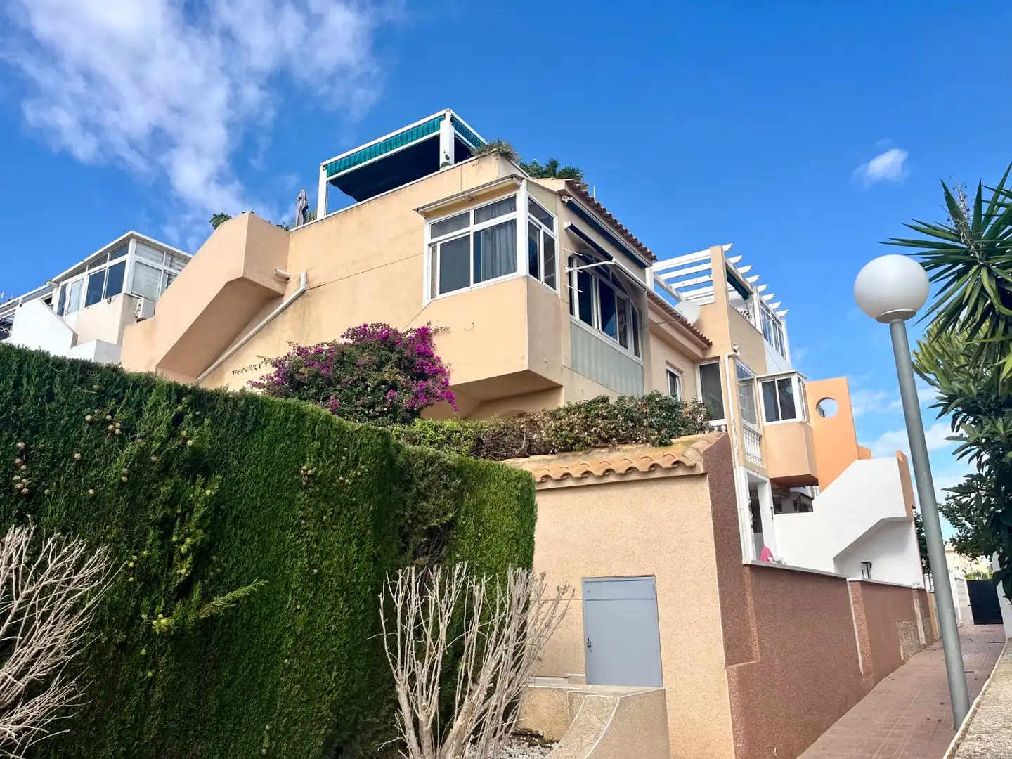 Exterior view of Houses for sale in Orihuela Costa