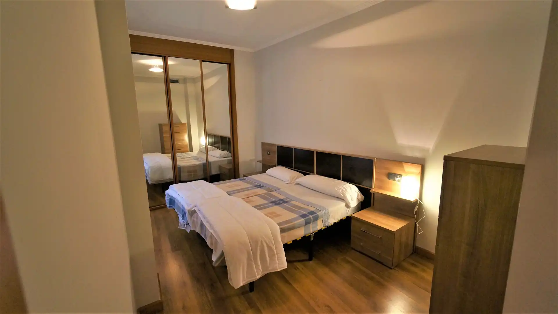 Habitación de Apartamento de alquiler en Salamanca con Aire acondicionado, Calefacción y Parquet