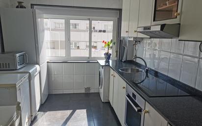 Kitchen of Flat for sale in Santiago de Compostela 