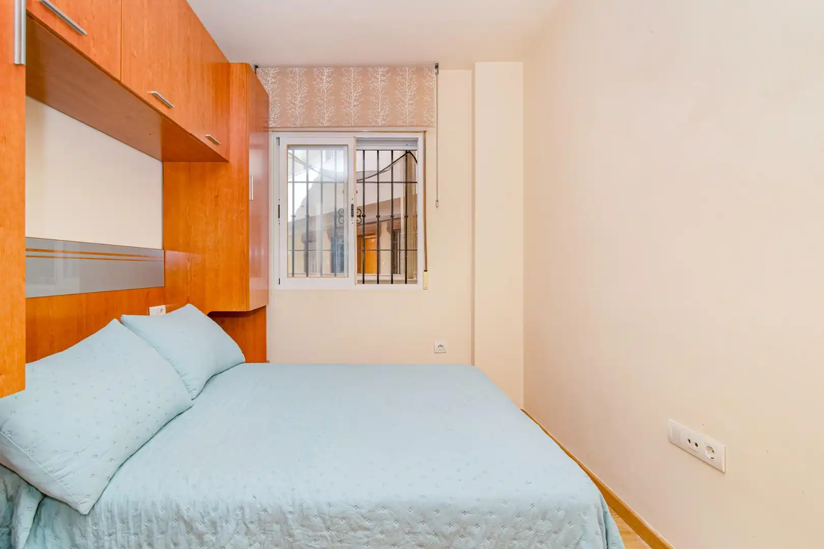 Habitación de Apartamento en venta en La Zubia