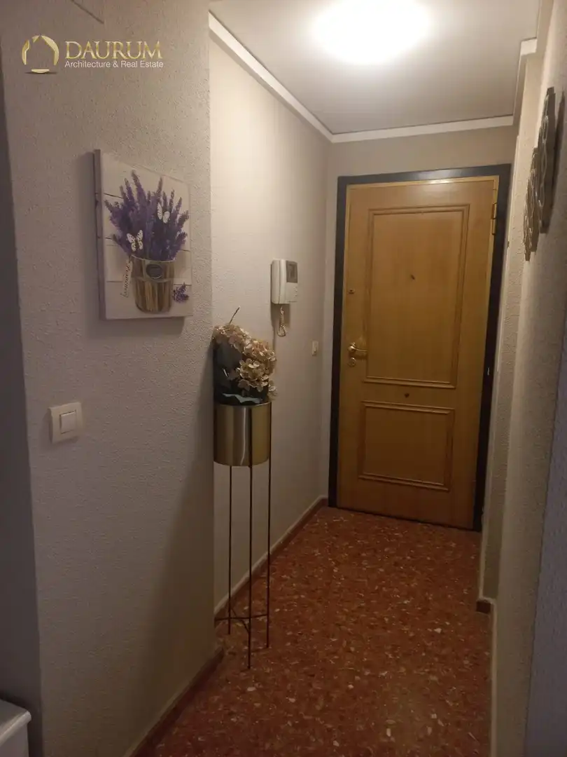 Flat for sale in Valencia  with Air Conditioner, Heating and Terrace