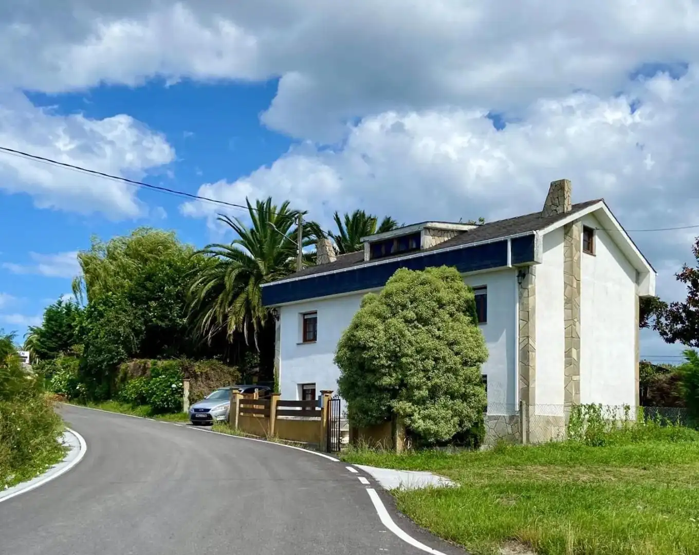 Vista exterior de Casa o chalet en venta en Castropol con Calefacción, Terraza y Trastero