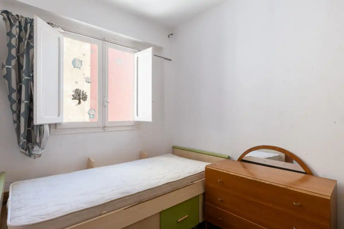 Habitación de Piso en venta en Valencia con Calefacción