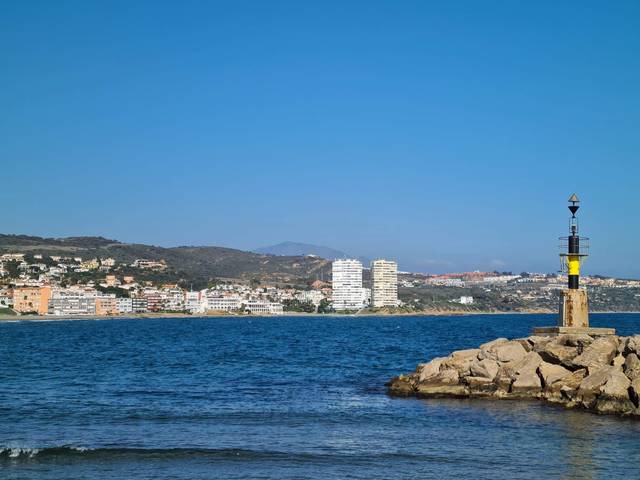 Local comercial en Alquiler en Torreguadiaro - San Diego