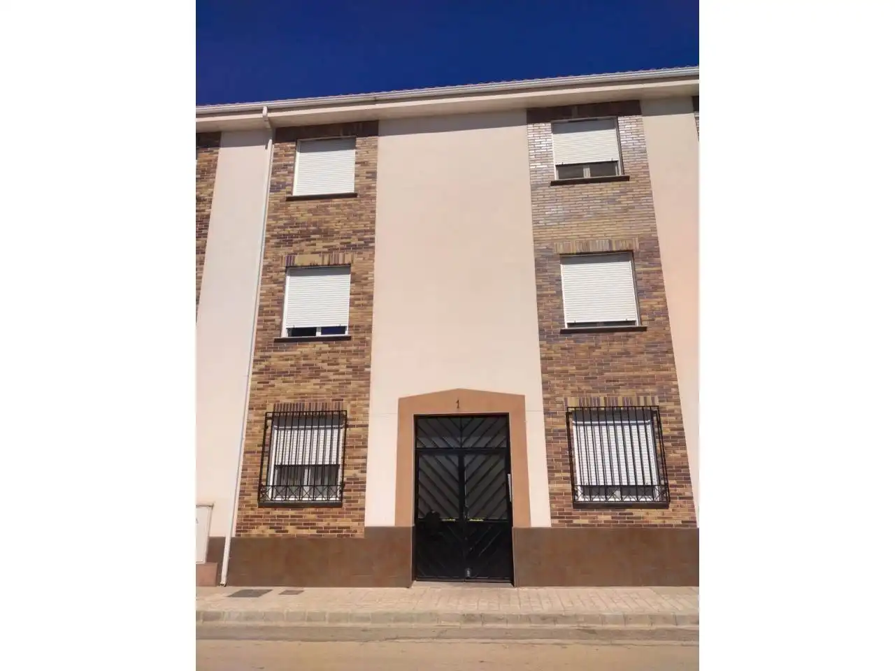 Piso con ascensor en venta en Calle Madre Carmen Sallés