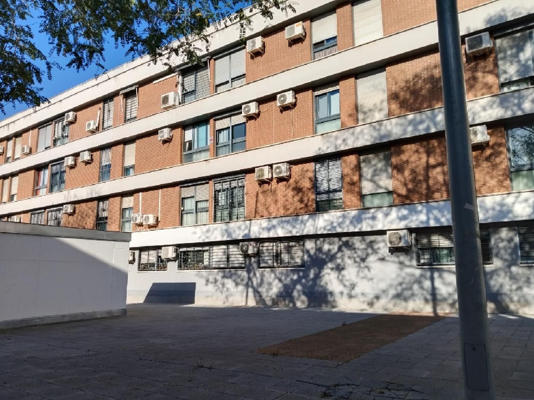 Exterior view of Flat for sale in  Sevilla Capital