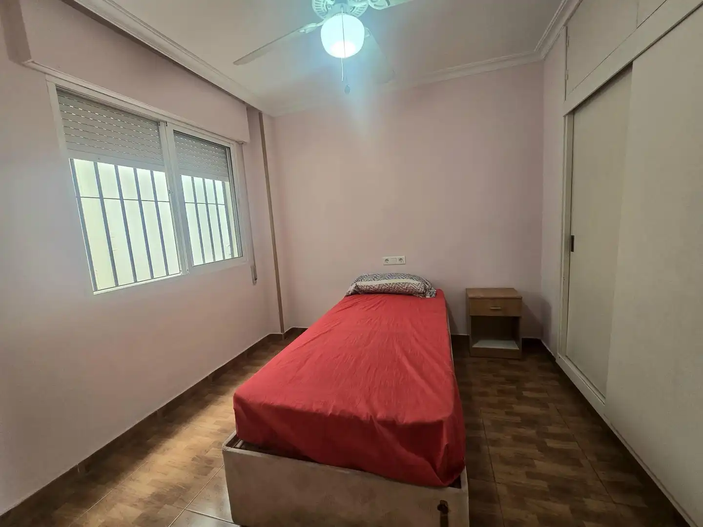 Bedroom of Flat for rent in Arroyo de la Miel 