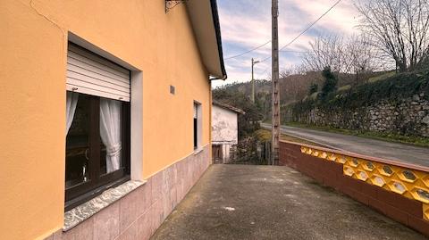 Photo 2 of House or chalet for sale in Lugar la Carretera, 32a, Soto del Barco, Asturias