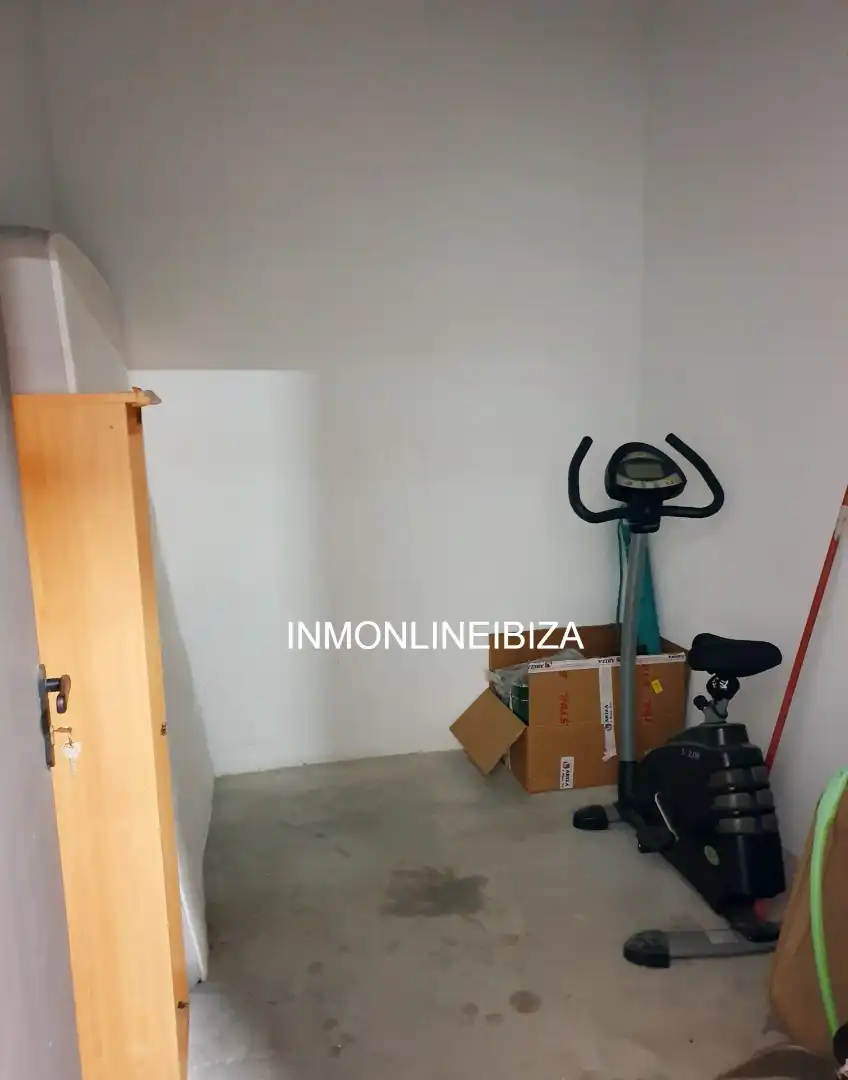 Wohnung zur Miete in Sant Antoni de Portmany mit Klimaanlage, Terrasse und Abstellraum