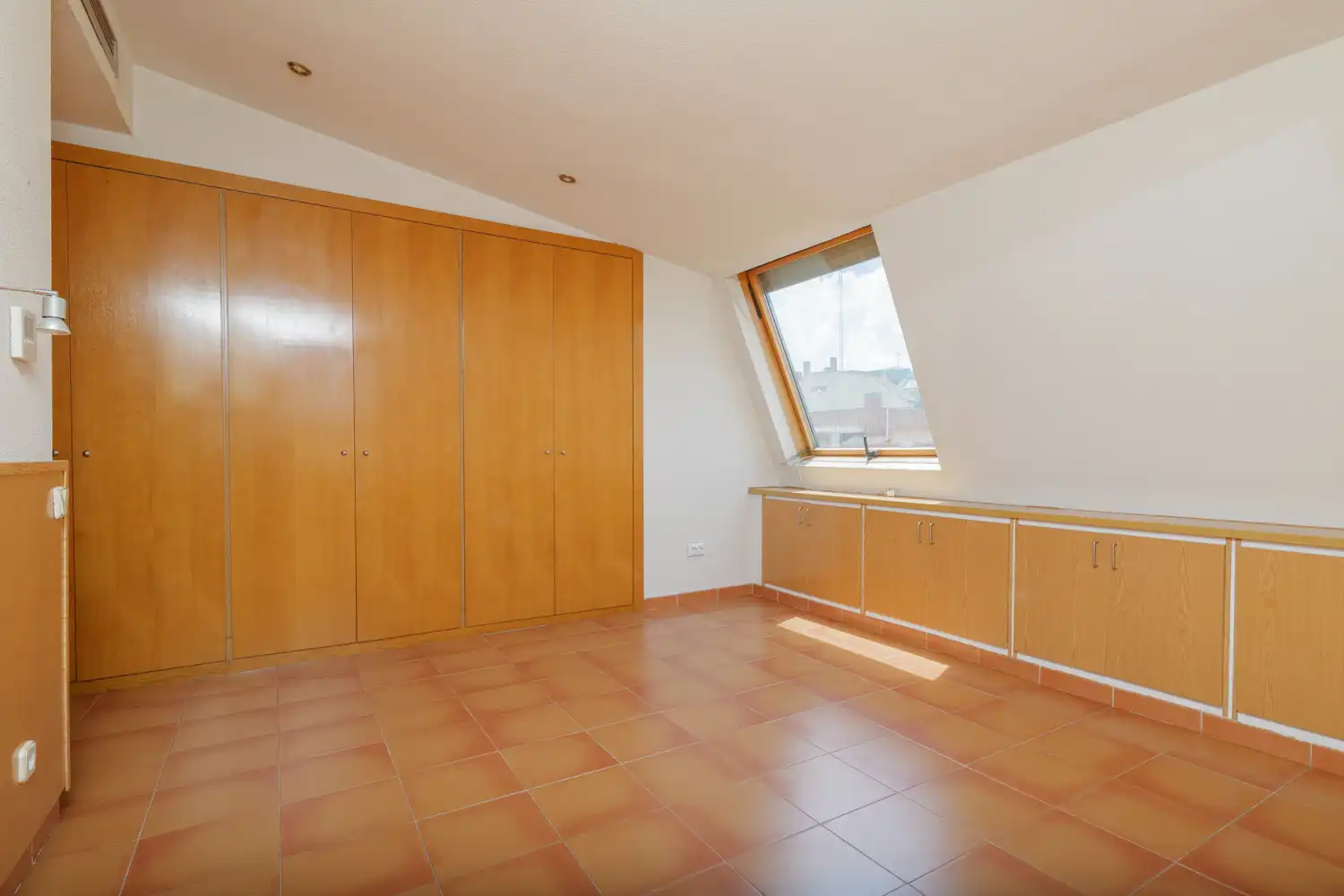 Dormitori de Dúplex en venda en Madrid amb Aire condicionat, Calefacció i Parquet