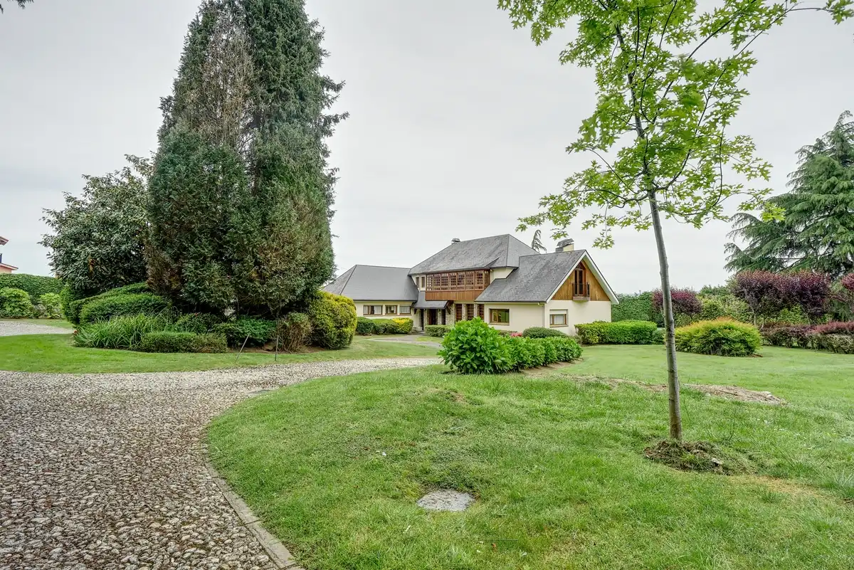 Vista exterior de Casa o xalet en venda en Sada (A Coruña) amb Calefacció, Jardí privat i Parquet