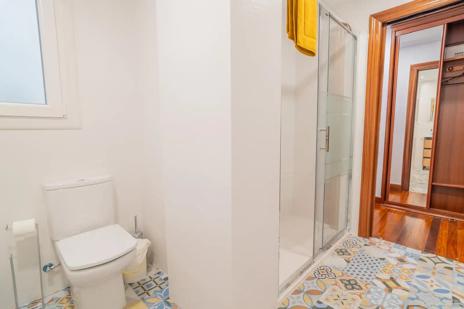 Badezimmer von Wohnung zur Miete in Santander mit Heizung, Möbliert und Ofen