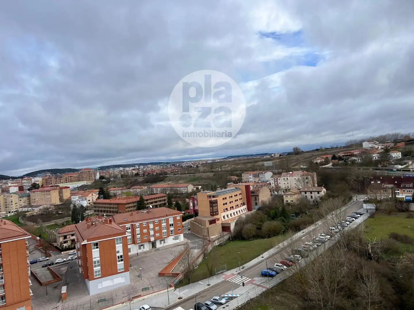 Aparcament de Pis de lloguer en Burgos amb Calefacció i Traster