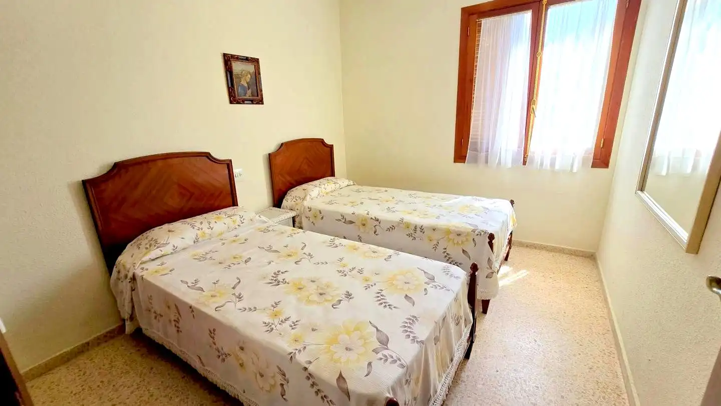 Schlafzimmer von Wohnungen zum Verkauf in Gandia mit Klimaanlage, Terrasse und Möbliert
