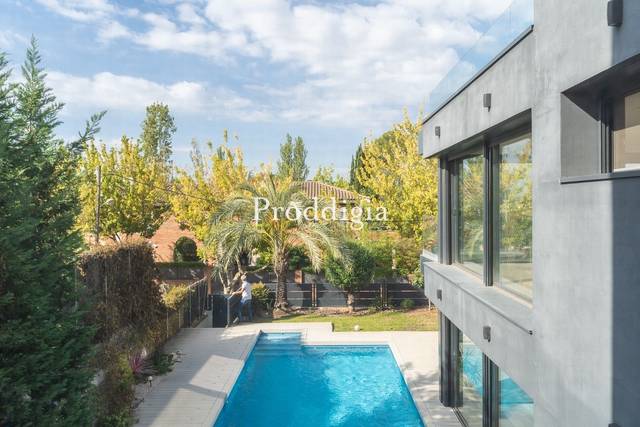 Casa-chalet en Venta en Mira-sol