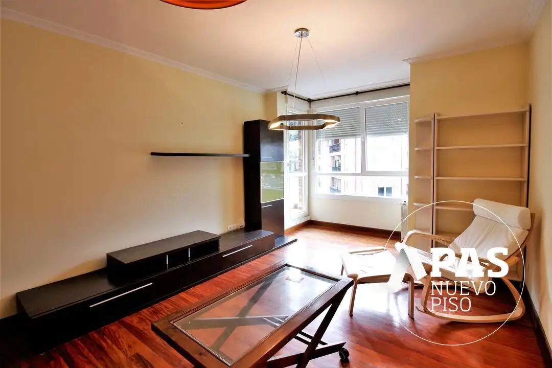 Sala de estar de Piso en venta en Entrambasaguas, Cantabria