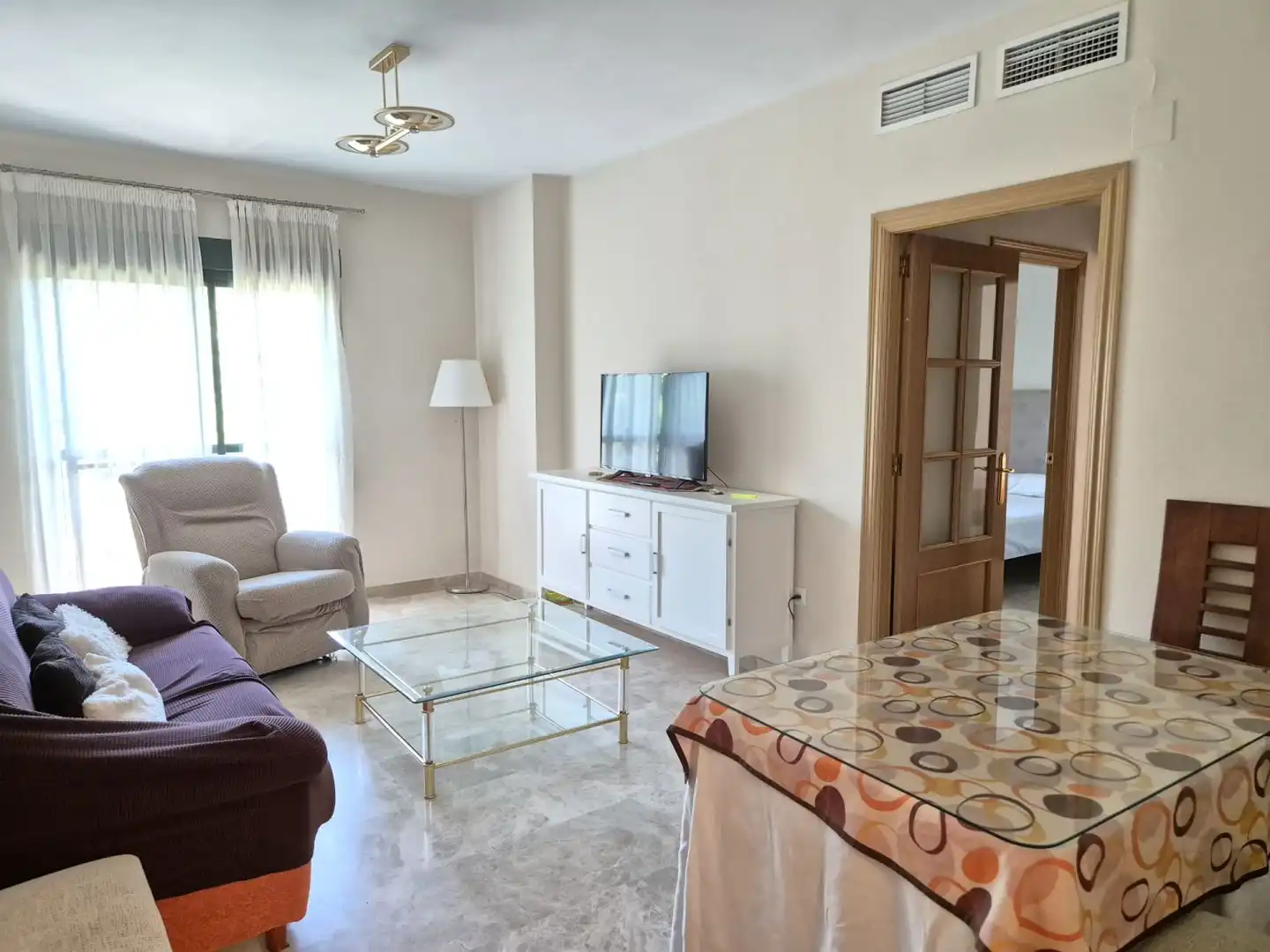 Sala d'estar de Pis de lloguer en Badajoz amb Aire condicionat, Calefacció i Moblat
