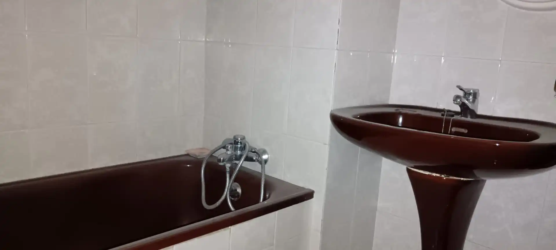 Bathroom of Flat for sale in Zaragoza  with Air Conditioner, Terrace and Storage room