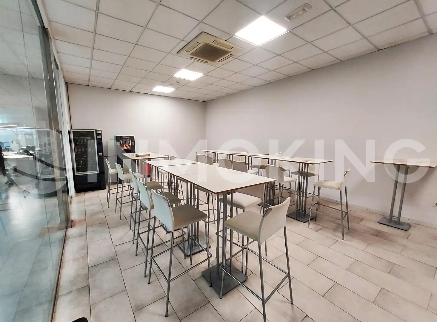 Office for rent in Alcàsser  with Air Conditioner, Storage room and Alarm