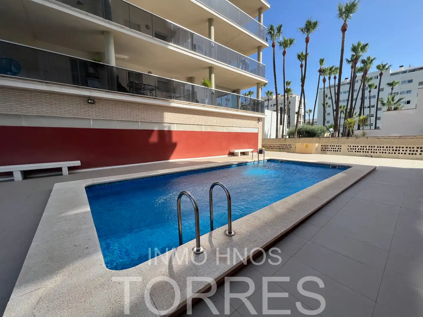 Schwimmbecken von Wohnungen zum Verkauf in Peñíscola / Peníscola mit Klimaanlage, Terrasse und Balkon