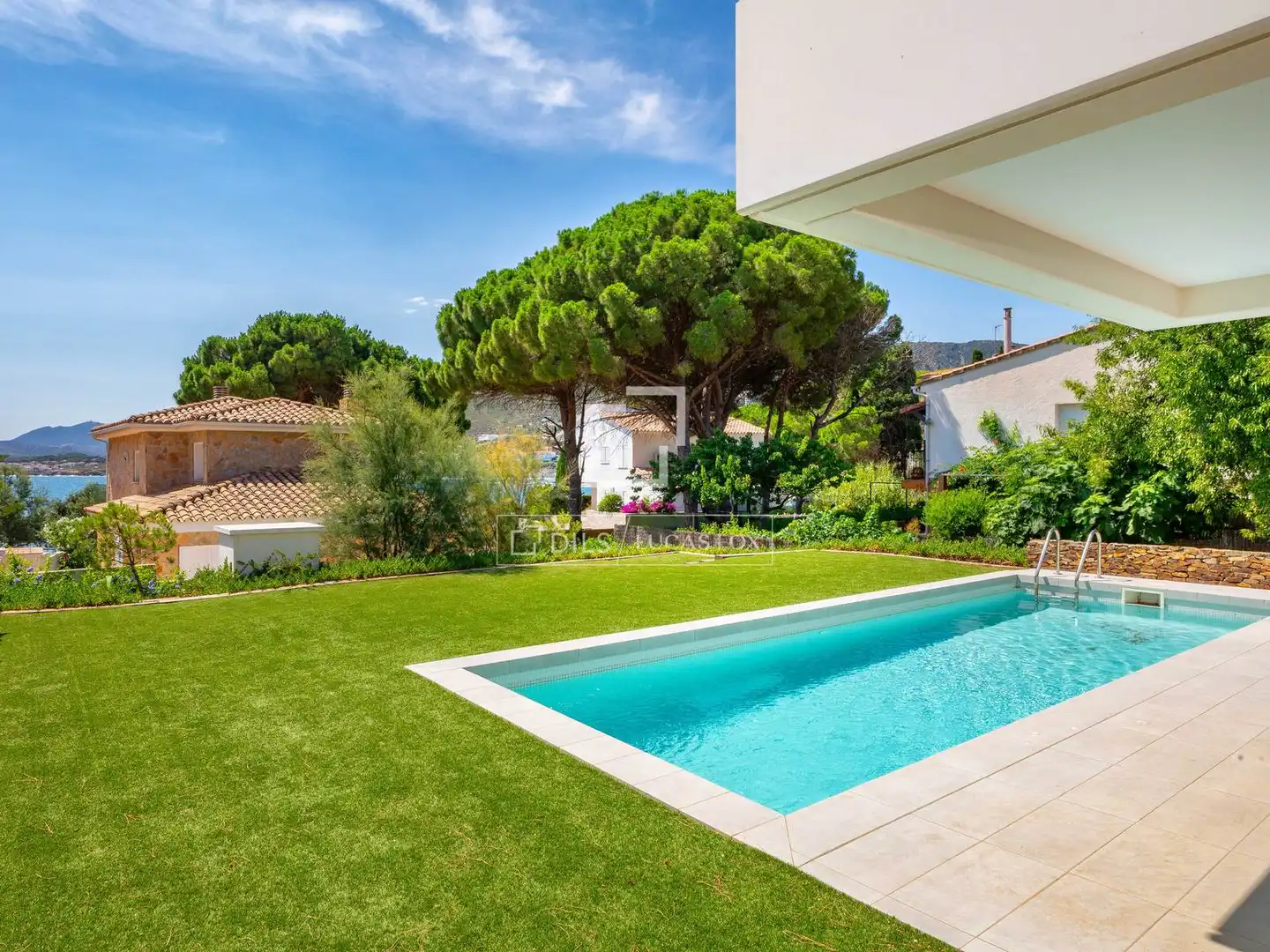 Piscina de Casa o xalet en venda en Llançà amb Aire condicionat, Calefacció i Jardí privat