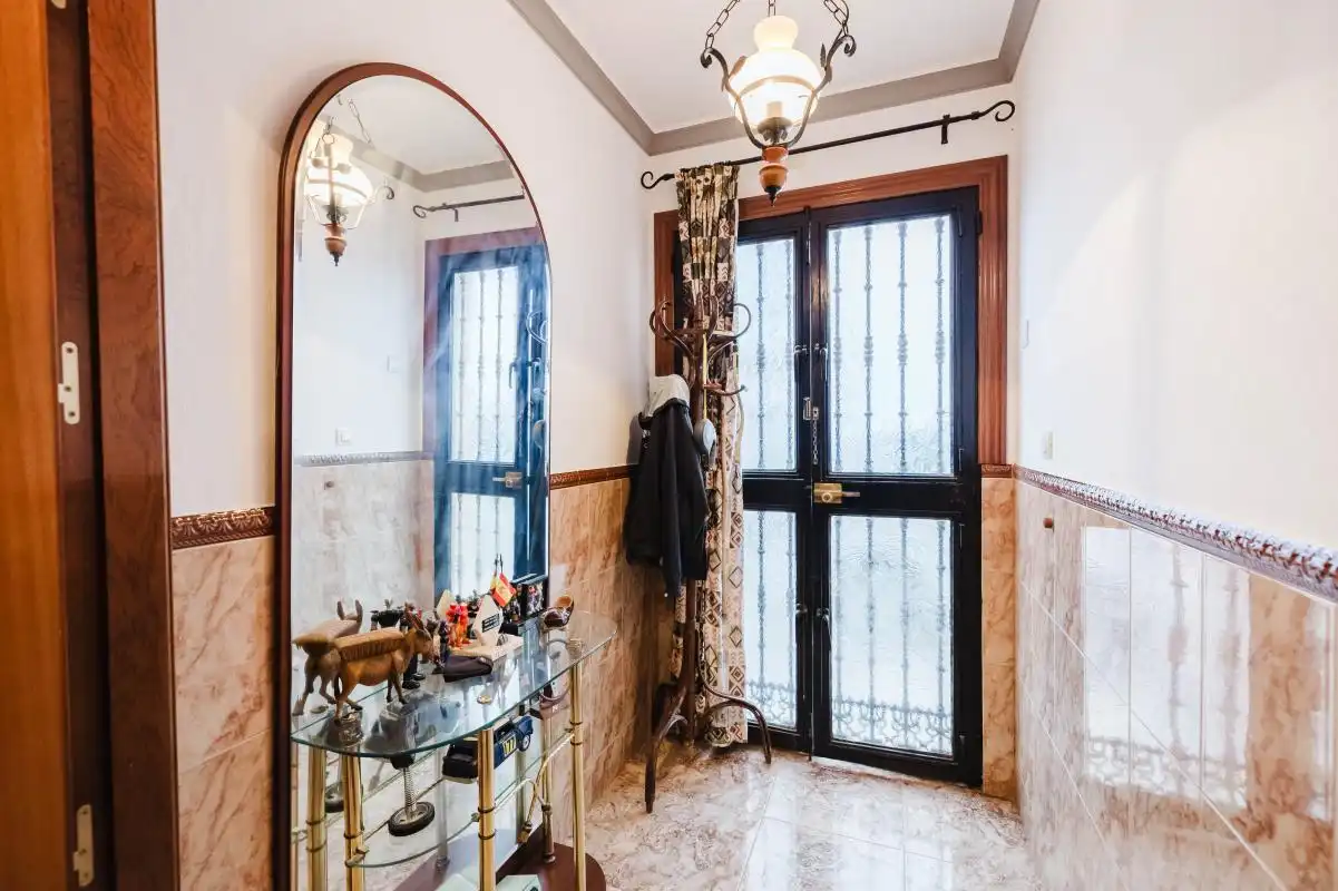 Casa adosada en venta en Valle de Abdalajís con Calefacción, Terraza y Balcón