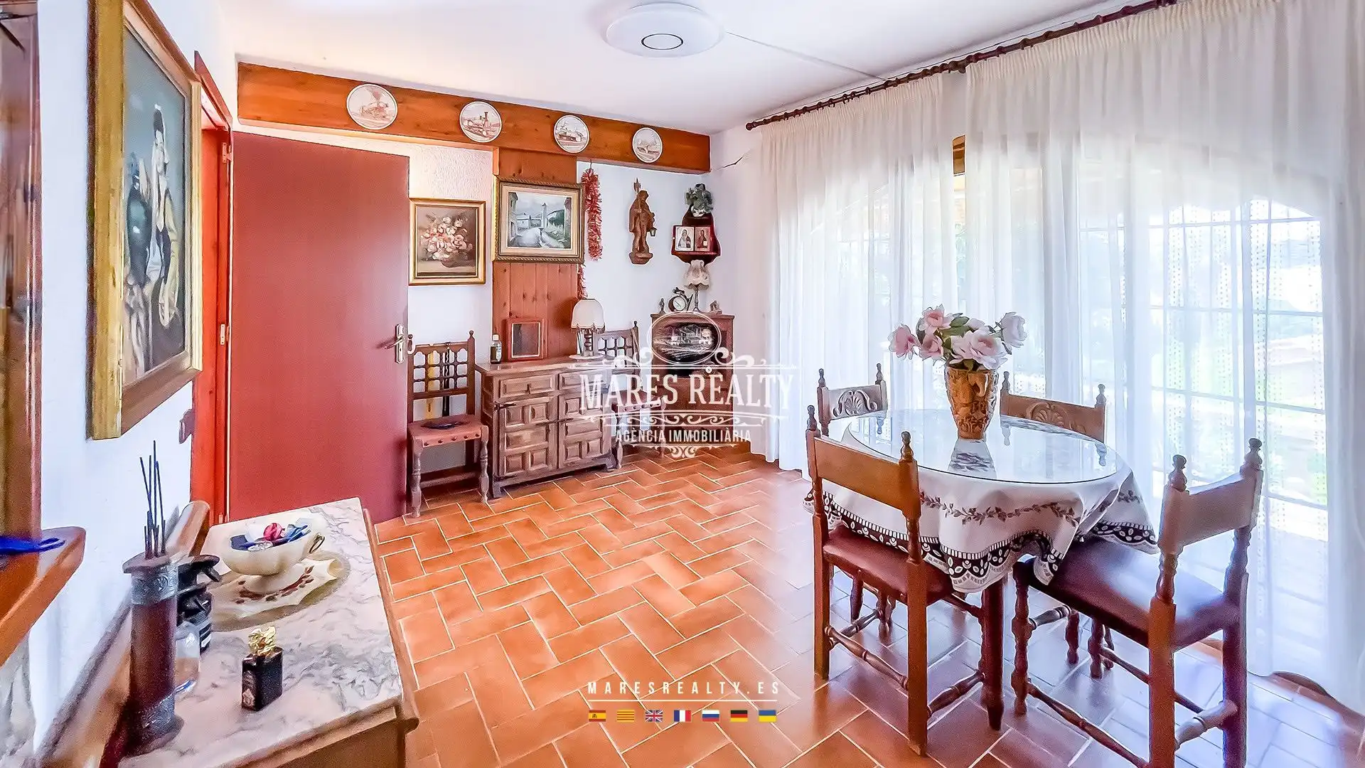 Esszimmer von Haus oder Chalet zum Verkauf in Lloret de Mar mit Klimaanlage, Heizung und Privatgarten