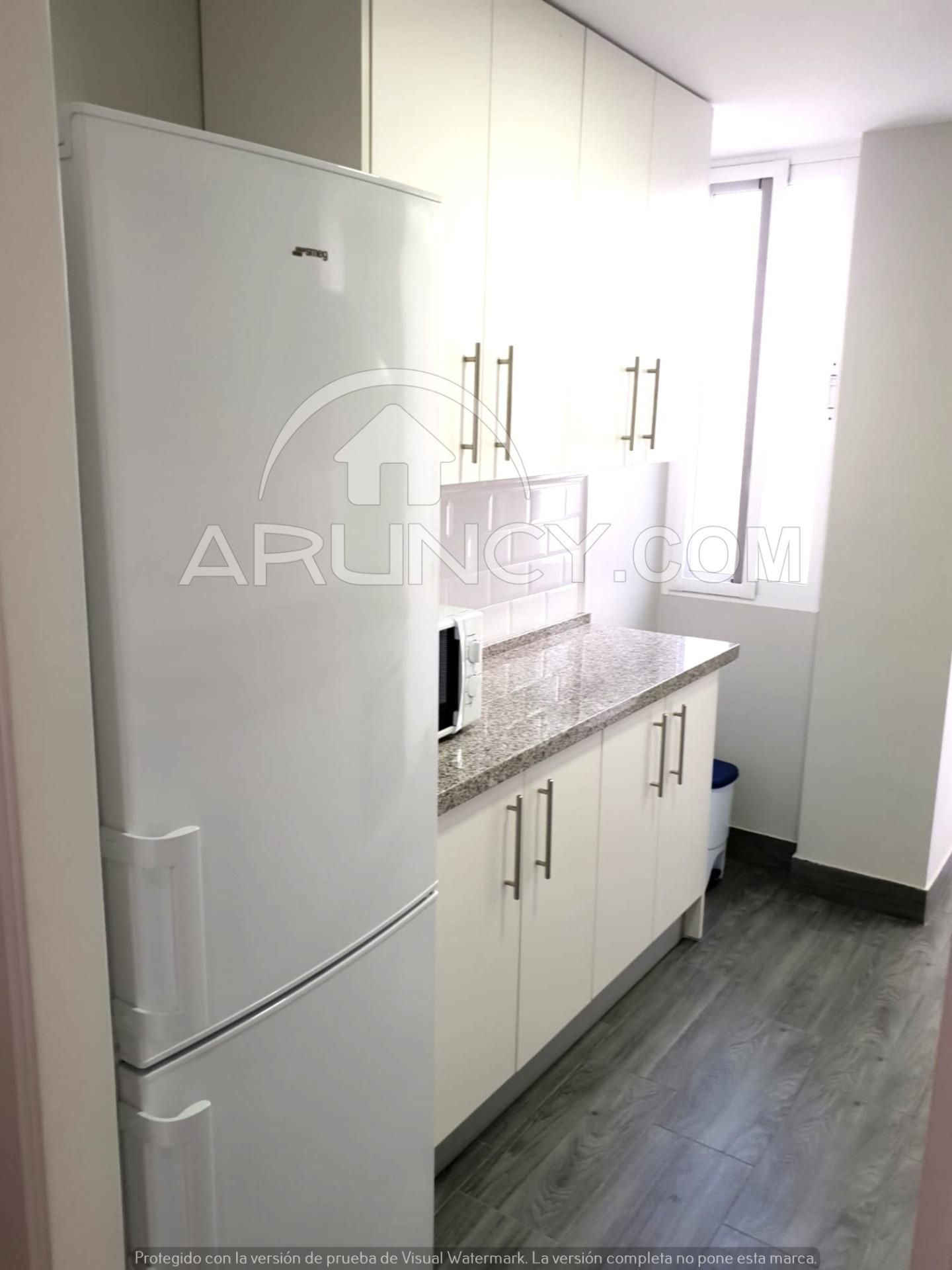 Kitchen of Flat for sale in Alcalá de Guadaira  with Air Conditioner, Terrace and Community pool