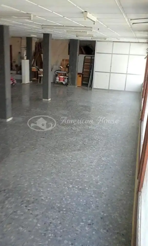 Local comercial de lloguer a Núcleo urbano, imagen 5
