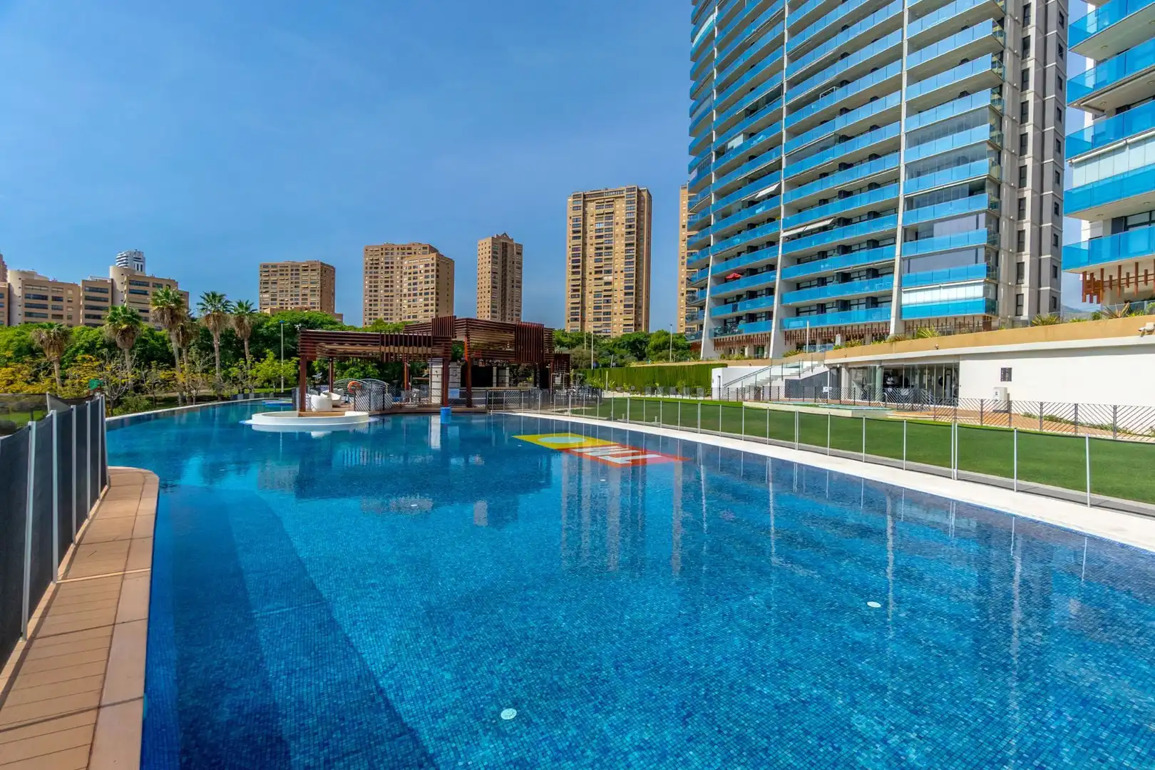 Apartamento con piscina en venta en Playa de Poniente, imagen 27