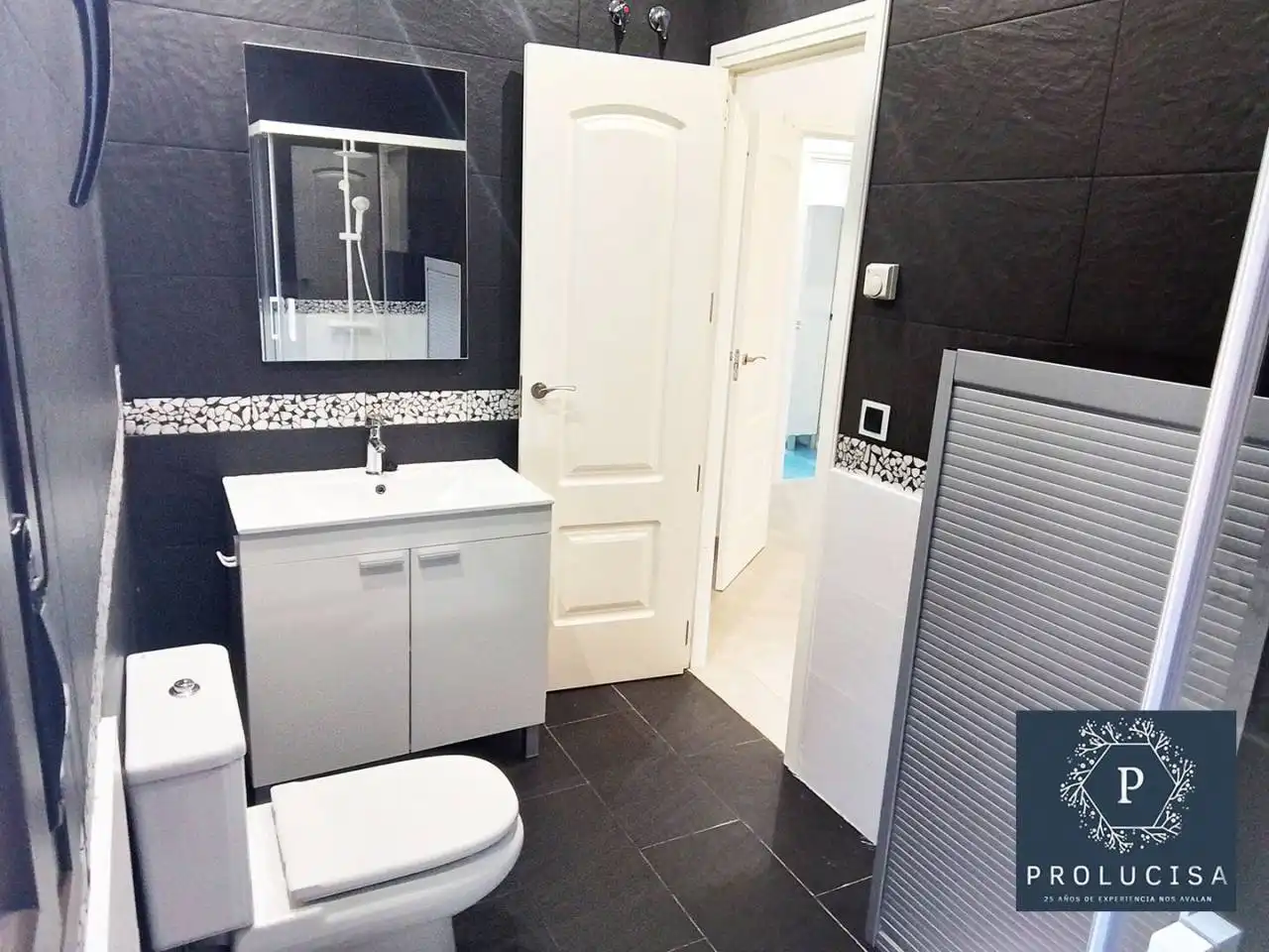 Bathroom of Flat for rent in Moraleja de Enmedio
