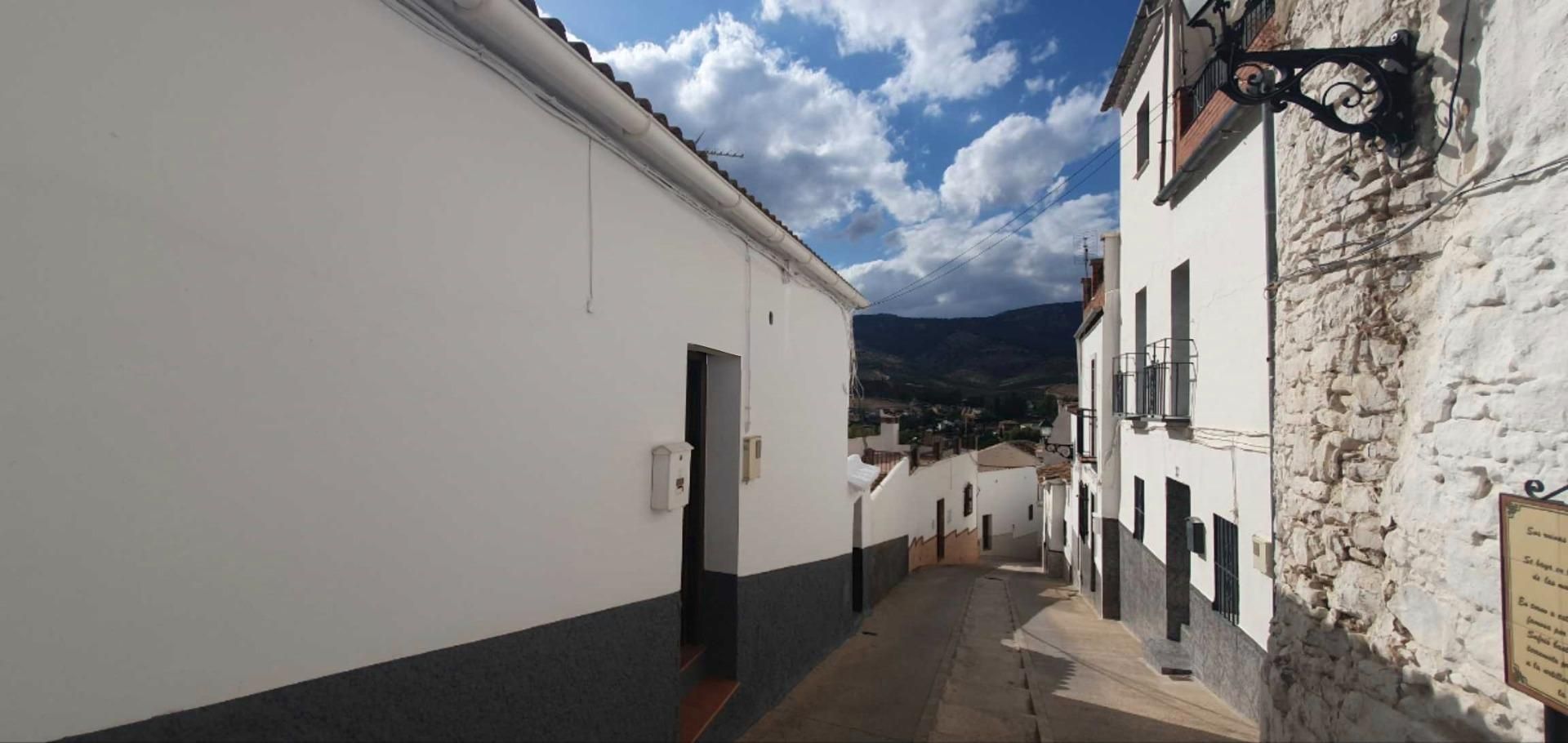 Vista exterior de Finca rústica en venda en El Burgo amb Jardí privat, Terrassa i Traster