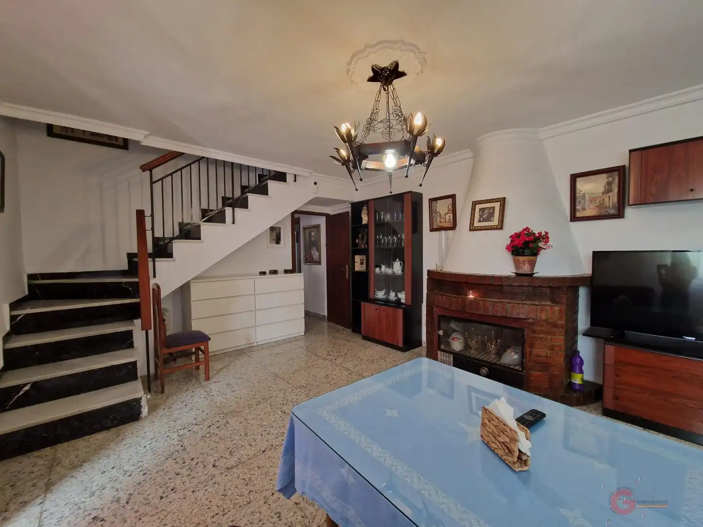 Country homes for sale in Lobres