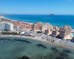 Vista exterior de Àtic en venda en La Manga del Mar Menor amb Terrassa, Moblat i Piscina comunitària