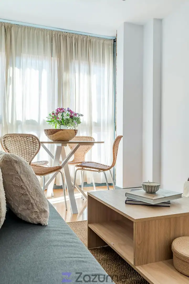 Flat for rent in C. del Divino Redentor, Valdeacederas