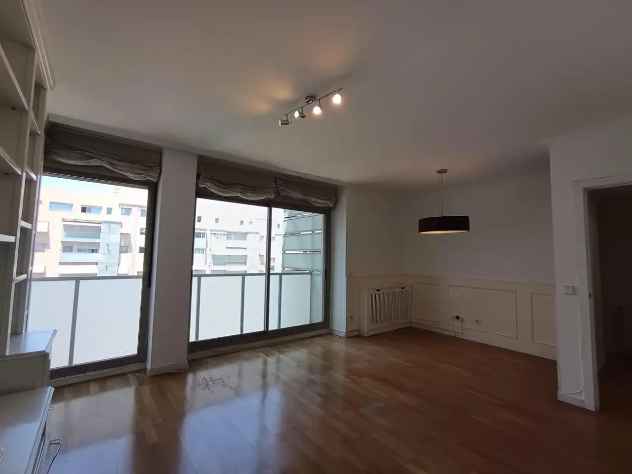 Living room of Flat for sale in Madrid  with Air Conditioner, Heating and Terrace