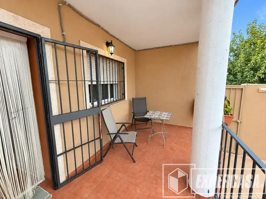 Chalet con piscina en venta en Casco Antiguo, imagen 8