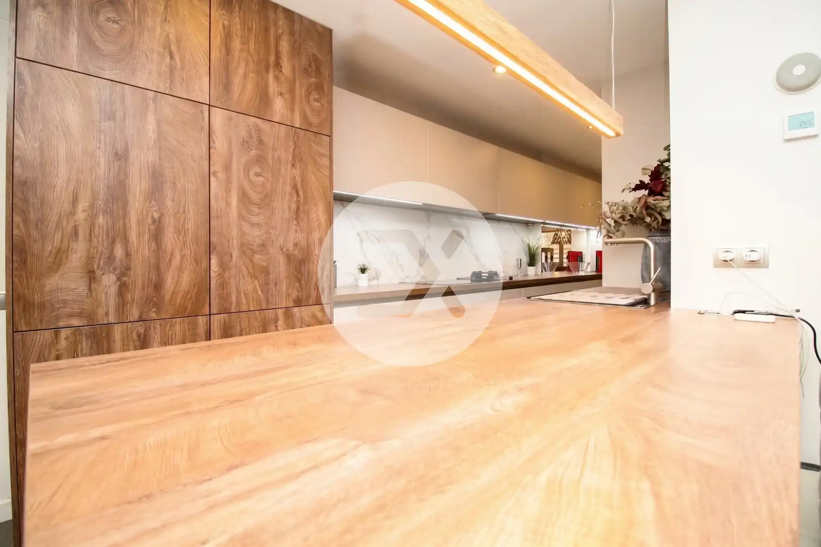 Cuina de Planta baixa en venda en Castelldefels amb Jardí privat i Parquet