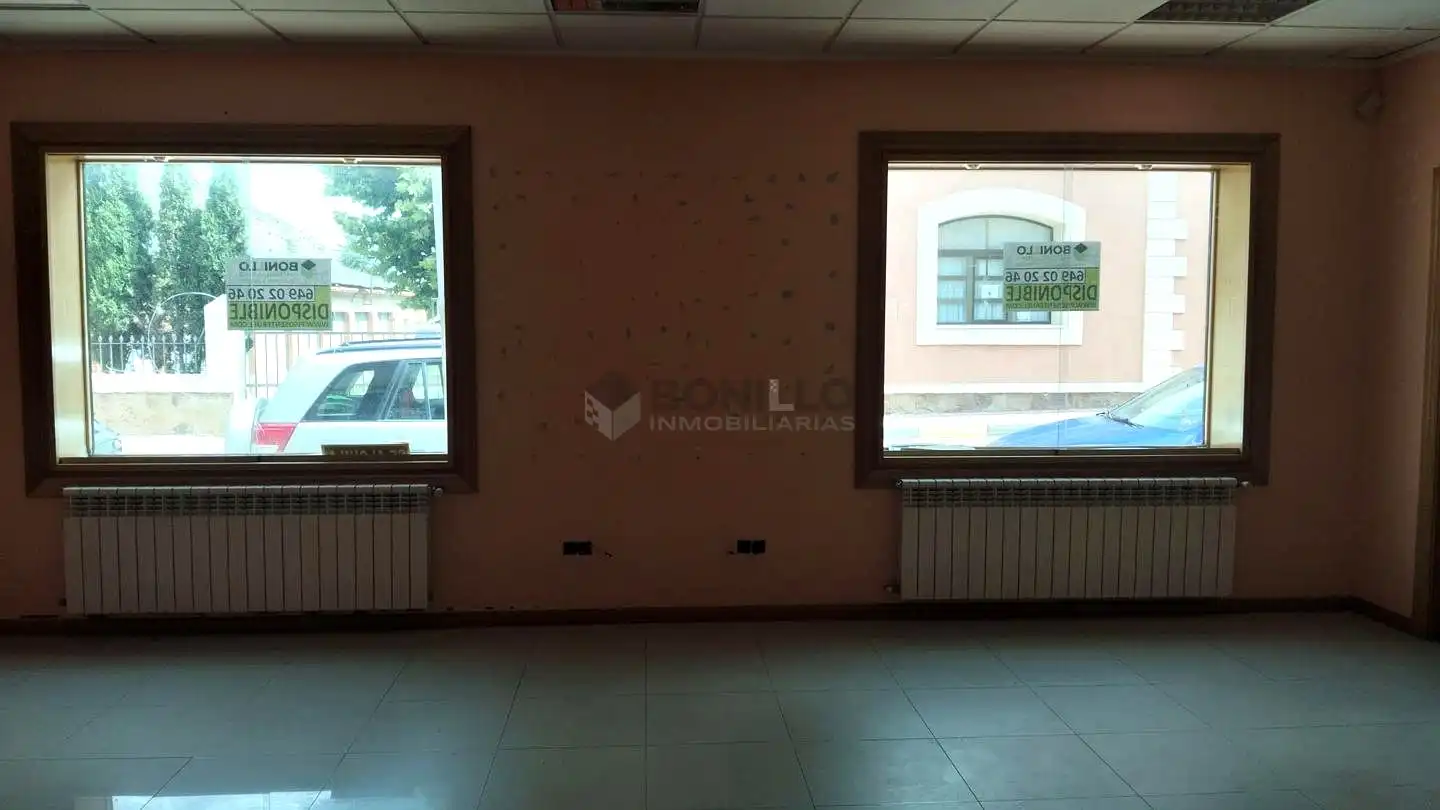 Casa o xalet en venda en Utrillas amb Calefacció, Jardí privat i Terrassa