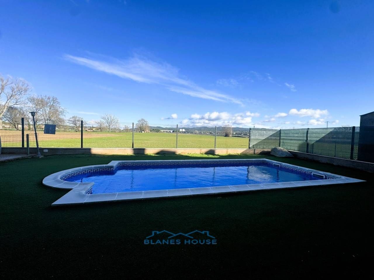 Swimming pool of Flat for sale in Vidreres  with Air Conditioner, Heating and Parquet flooring