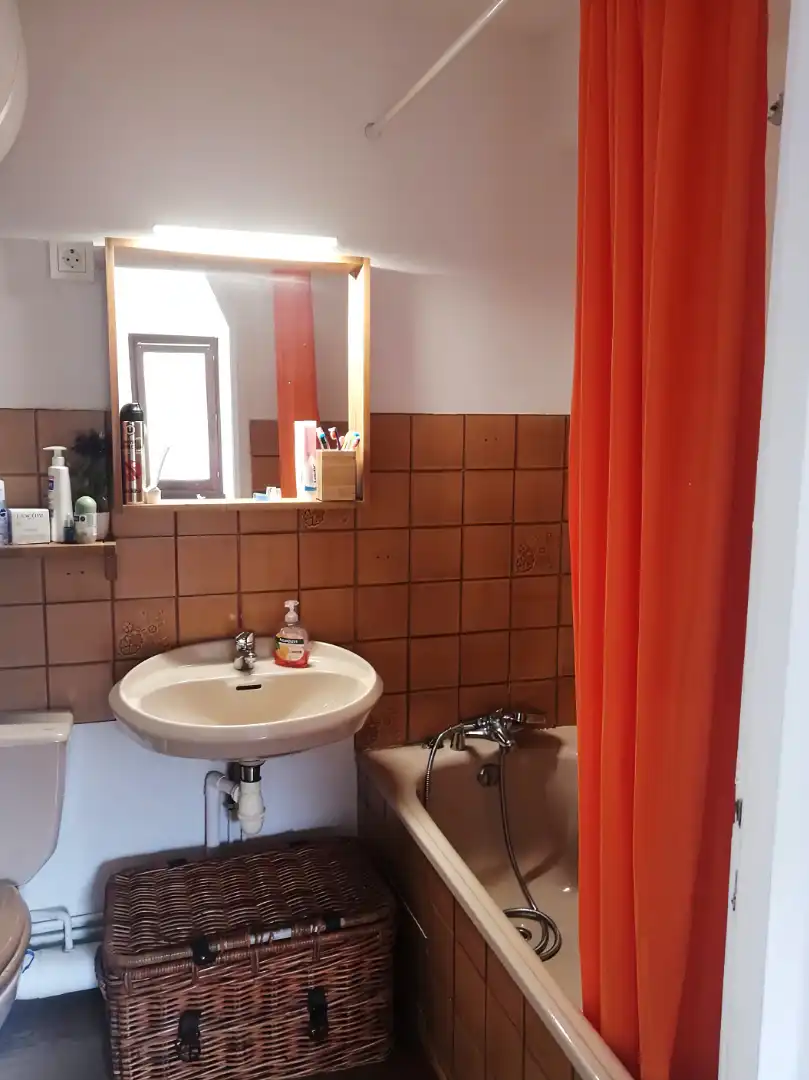 Baño de Apartamento en venta en Les Angles con Calefacción, Trastero y Amueblado