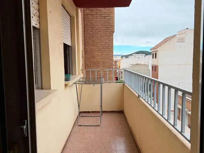 Appartamento con ascensore in affitto a Calle Maria Cases 9