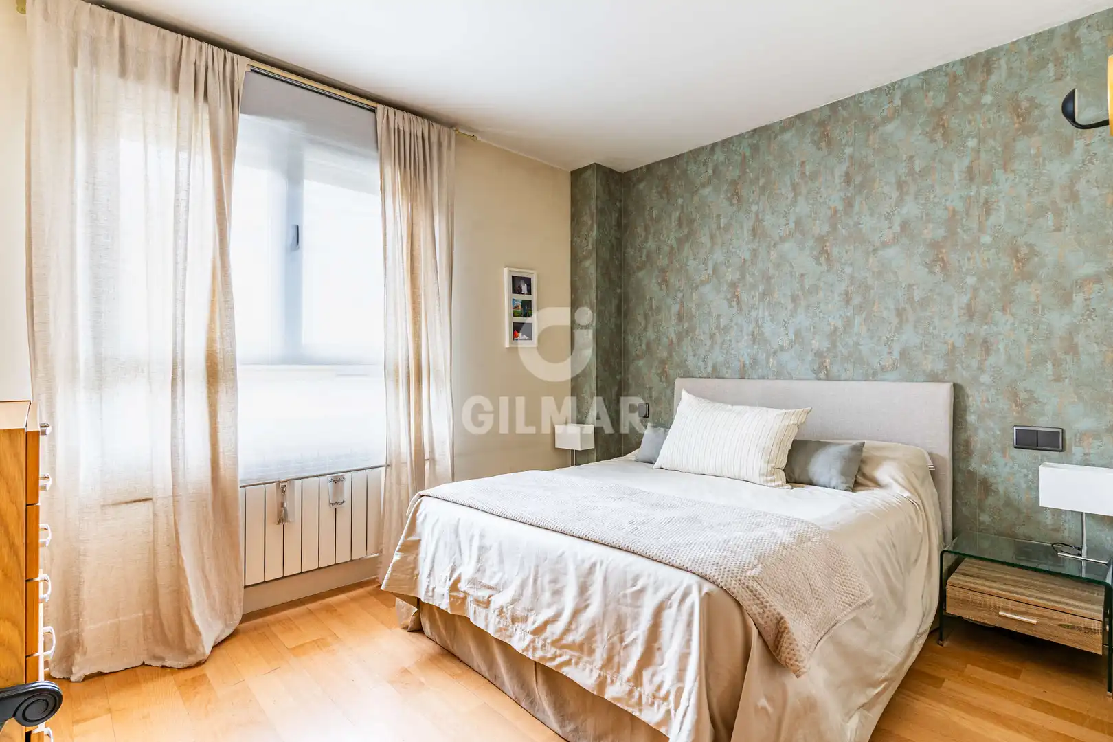 Schlafzimmer von Maisonette zum Verkauf in Madrid mit Heizung, Privatgarten und Abstellraum