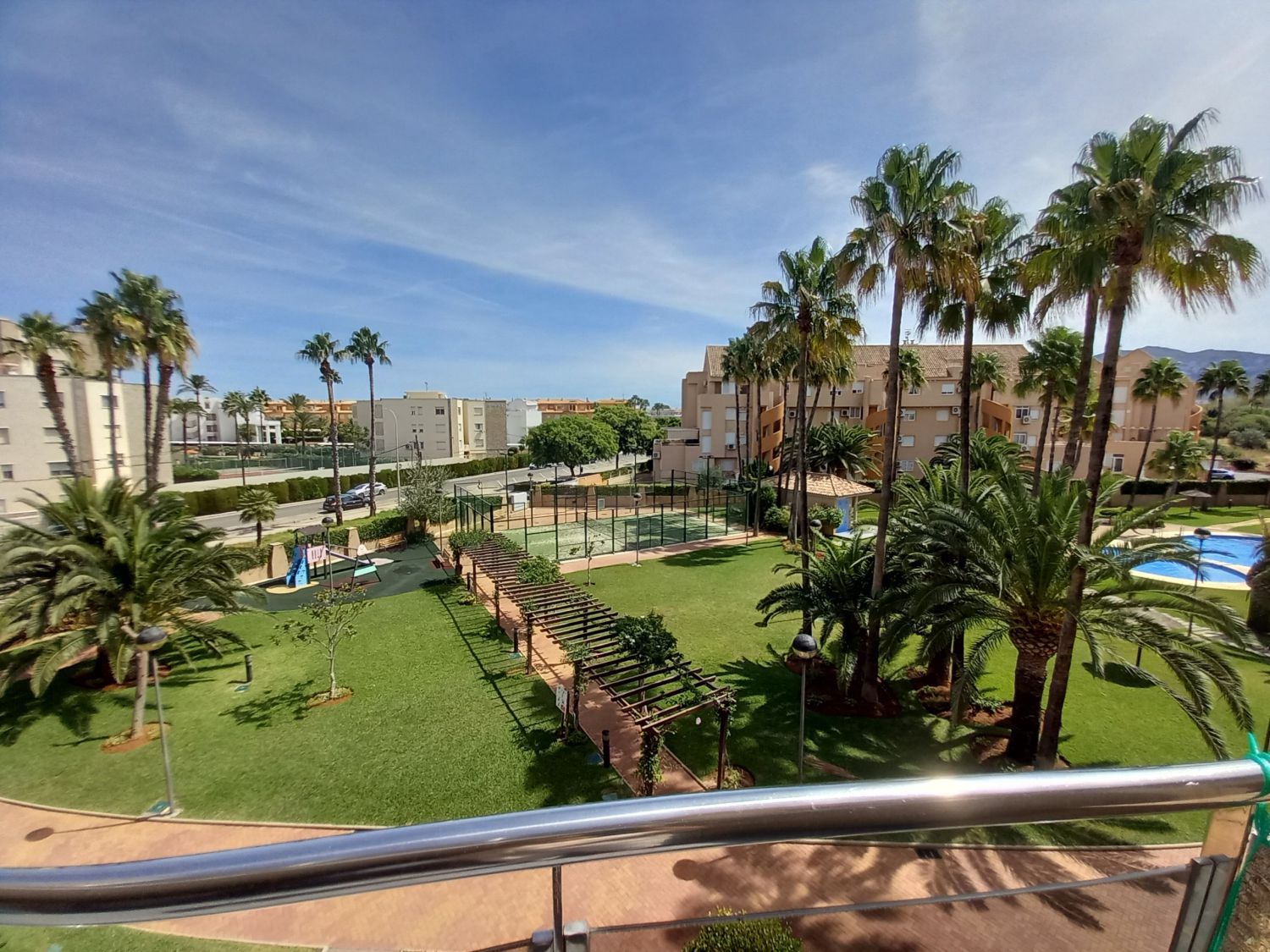Vista exterior de Apartament de lloguer en Dénia amb Aire condicionat, Calefacció i Terrassa