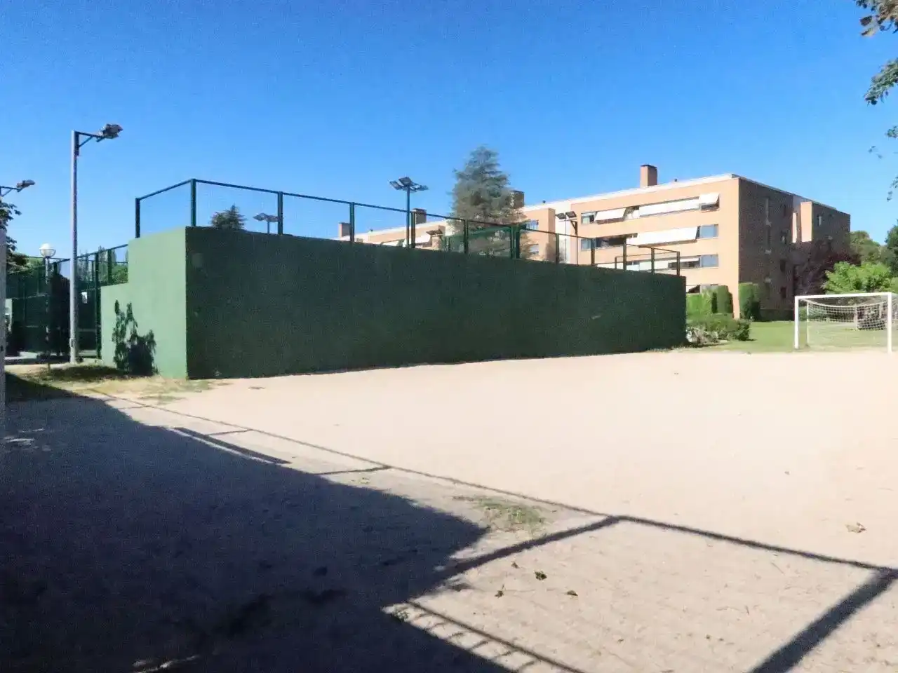Aparcament de Pis en venda en Pozuelo de Alarcón amb Aire condicionat