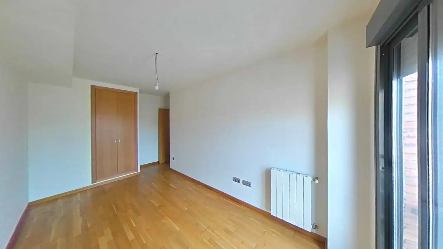 Habitación de Piso en venta en Castellón de la Plana / Castelló de la Plana con Aire acondicionado, Calefacción y Parquet