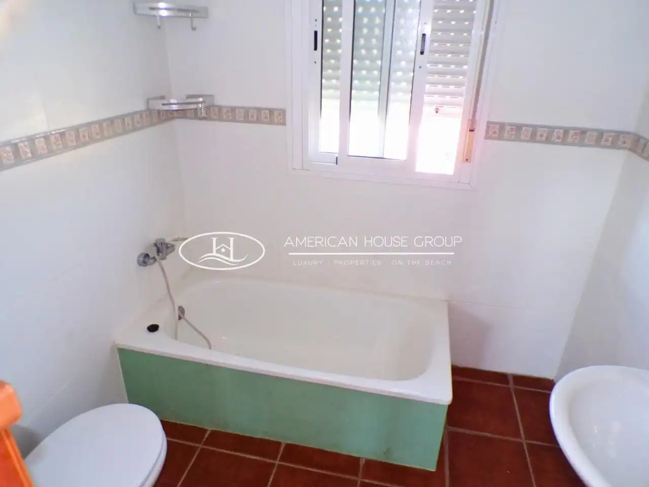 Bany de Casa o xalet en venda en Chiclana de la Frontera amb Jardí privat
