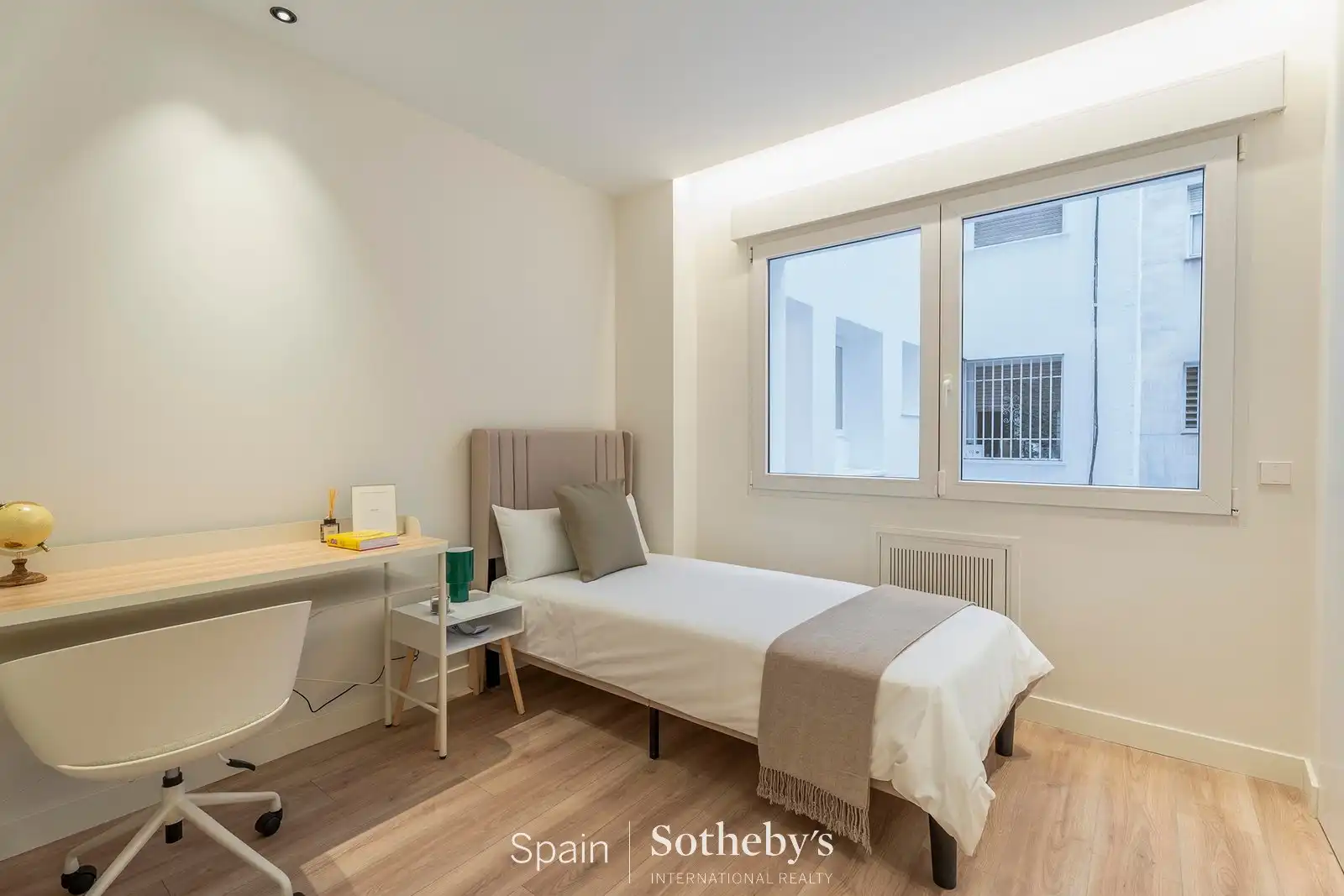Apartamento con ascensor en venta en Calle de Meléndez Valdés, imagen 25