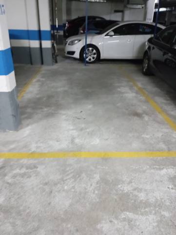 Garaje en Alquiler en Calle Calatayud, 31 en Los Olivos