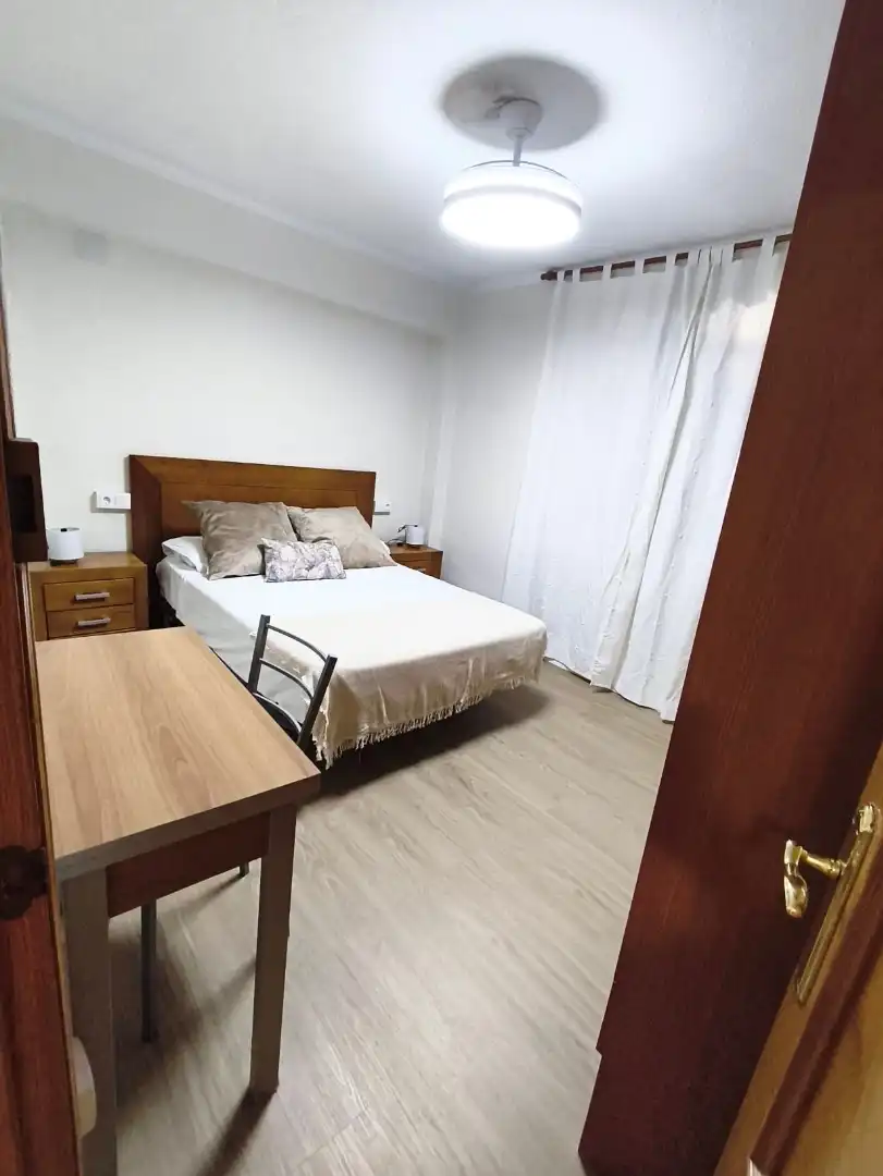 Bedroom of Flat for rent in Valencia  with Air Conditioner, Heating and Terrace